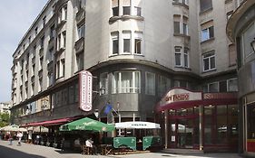 Hotel Pilvax Budapest